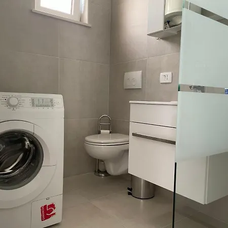Avelanda Ii Apartment *